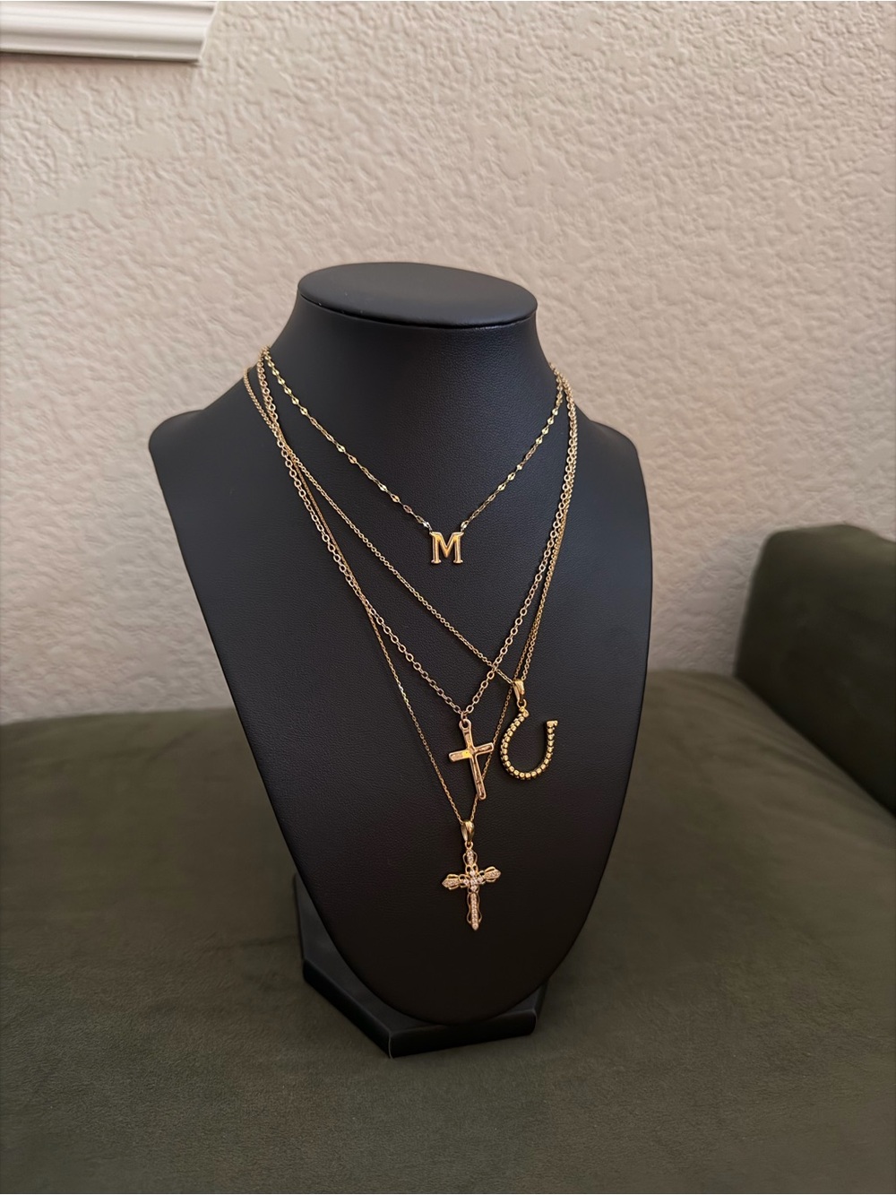 Gorgeous Necklace Bundle - Set of 4 - Gold necklaces